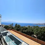 Blue Horizon And Seaside Serenity Apartment Sarande