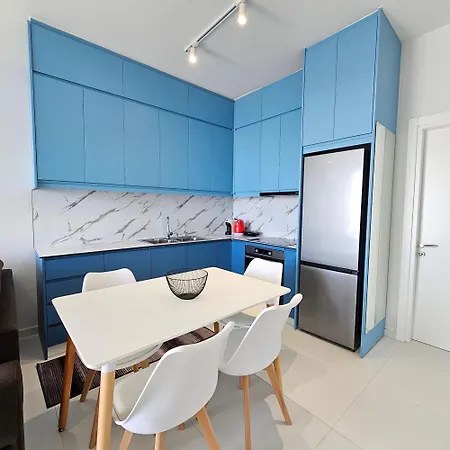 Blue Horizon And Seaside Serenity *