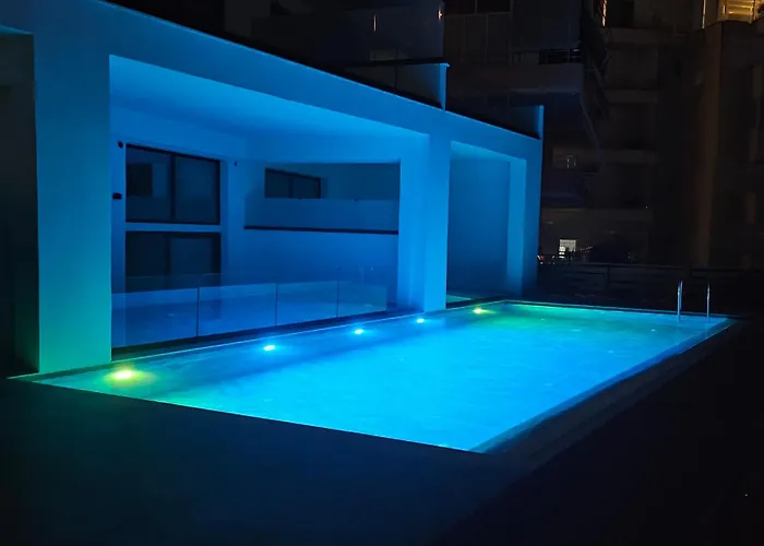 Blue Horizon And Seaside Serenity 公寓