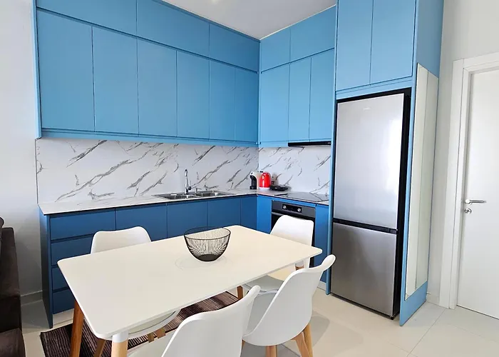 Blue Horizon And Seaside Serenity *