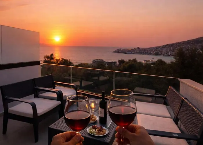 Blue Horizon And Seaside Serenity アパート